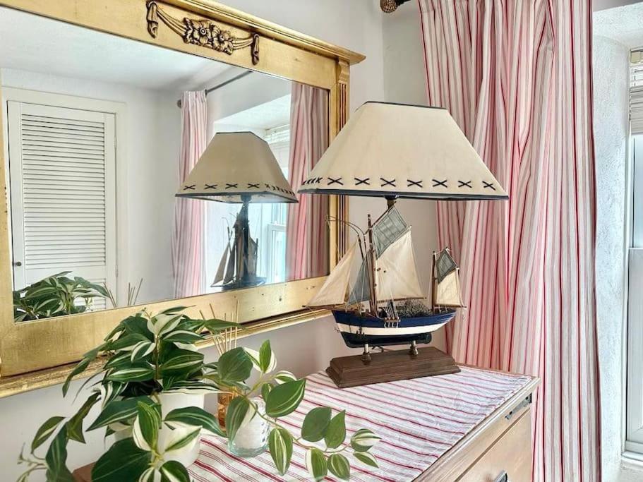 Ship Cottage Tenby Beach 50M Exterior foto